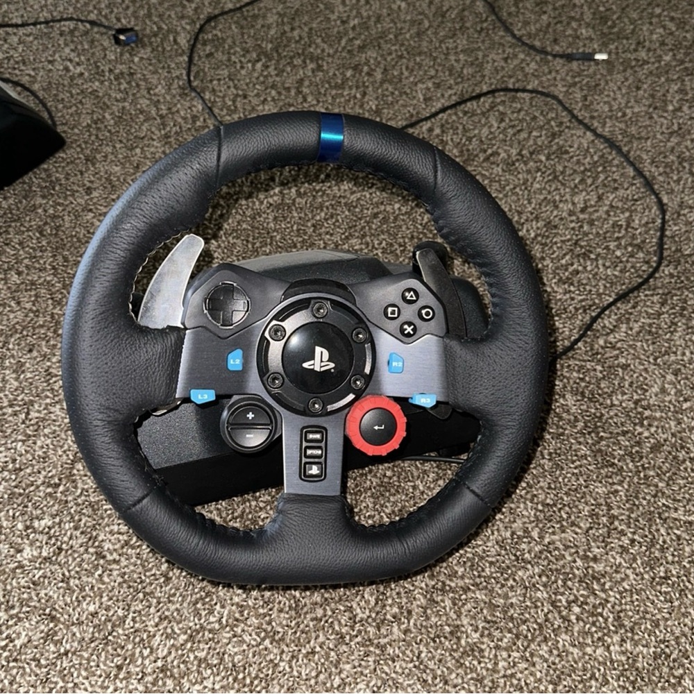 logitech G29 racing wheel with Pedals and Shifter